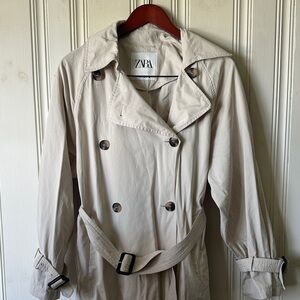 Zara Men's Light Beige Trench Coat Size M